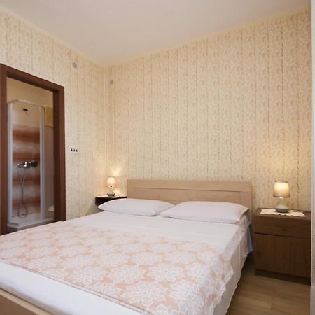 Apartments Vukicevic Brodarica Sibenik Luaran gambar